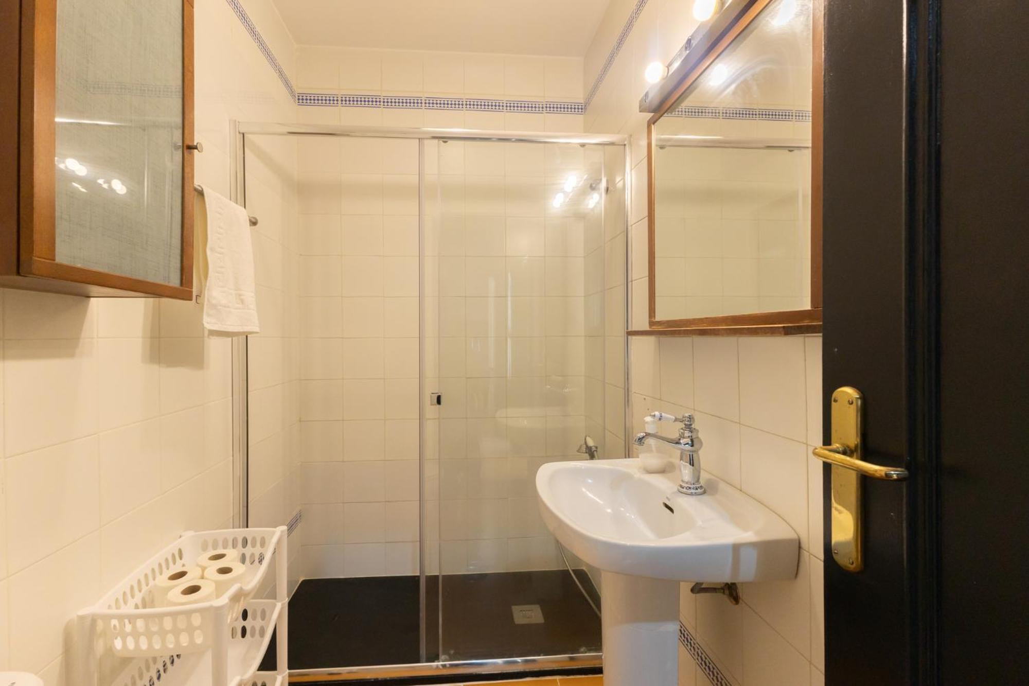 Conde Center Premium Suites, Free Parking セビリア エクステリア 写真